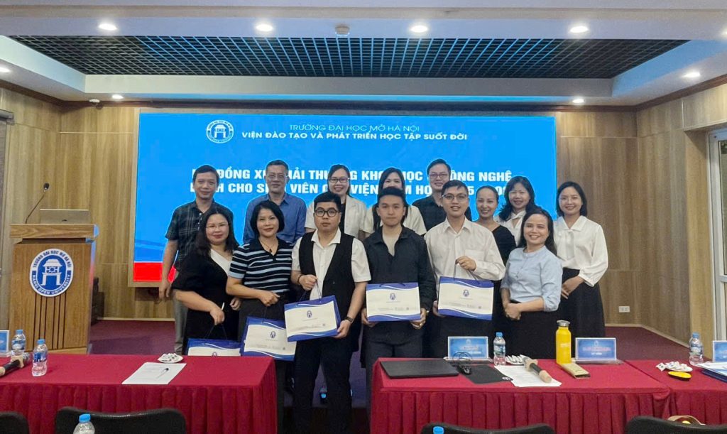 Viện đào tạo và phát triển học tập suốt đời